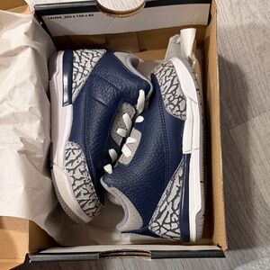 Jordan Kids Navy and White Sneakers 3 retro
